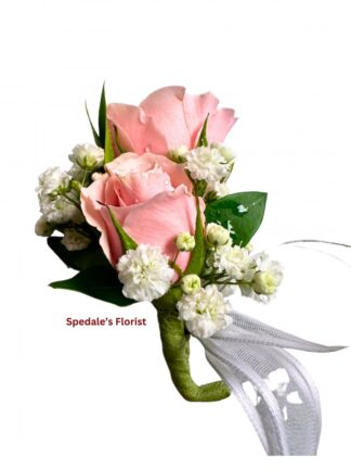 Soft Pink Piggy Back Boutonniere <br><span class="local-delivery-disclaimer" style="text-decoration: none; font-size: 0.5em; color: #FF0000;">• Local Delivery Only</span>